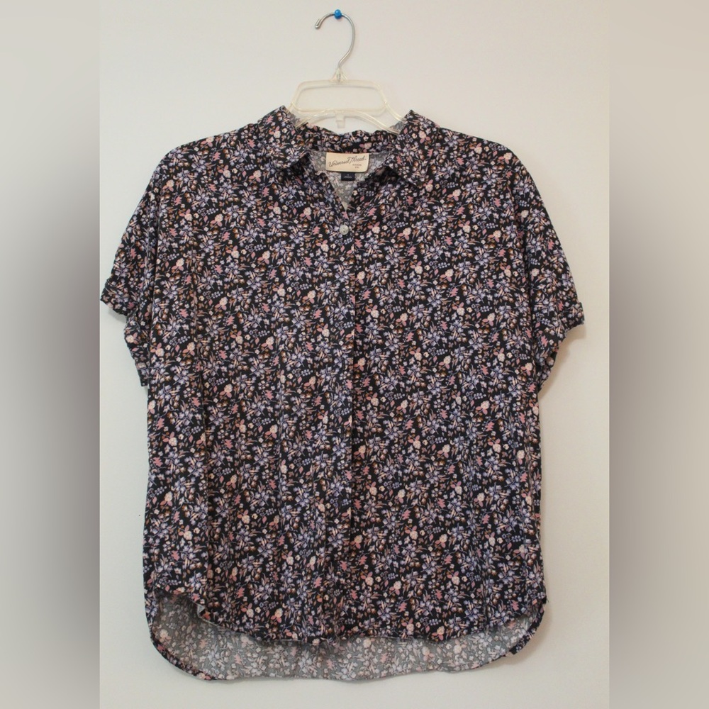 Universal Thread Floral button down